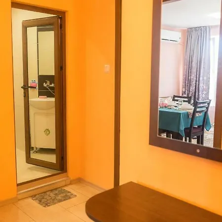 ив Апартамент Варна