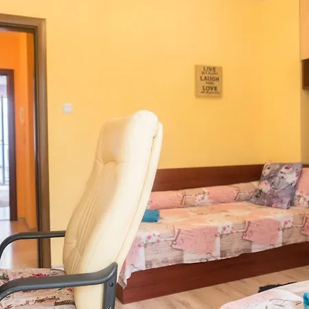 Eve Apartment *